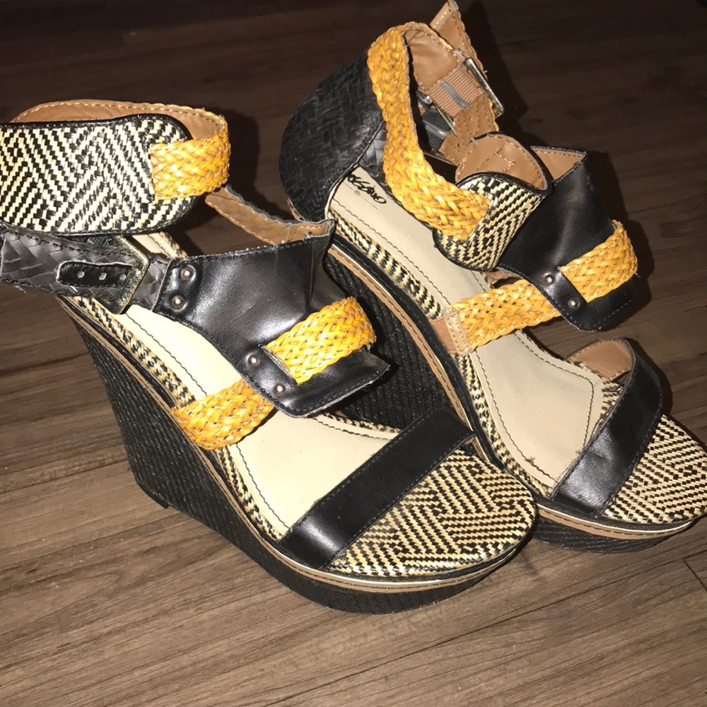 Safari wedges